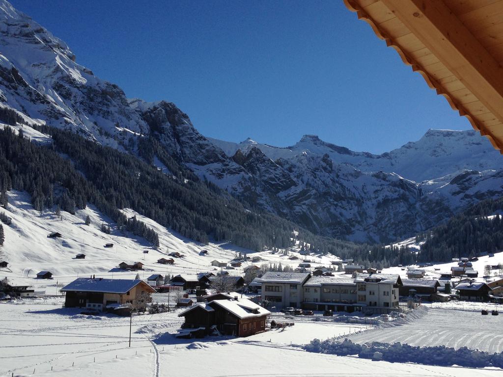 Chalet Butterfly Adelboden Quarto foto